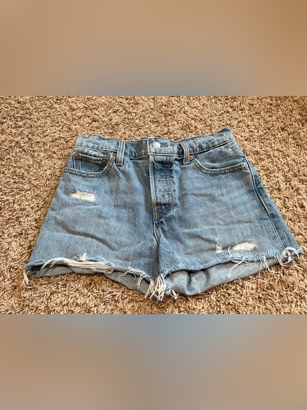 Levi’s Wedgie Jean Shorts Womens size 26